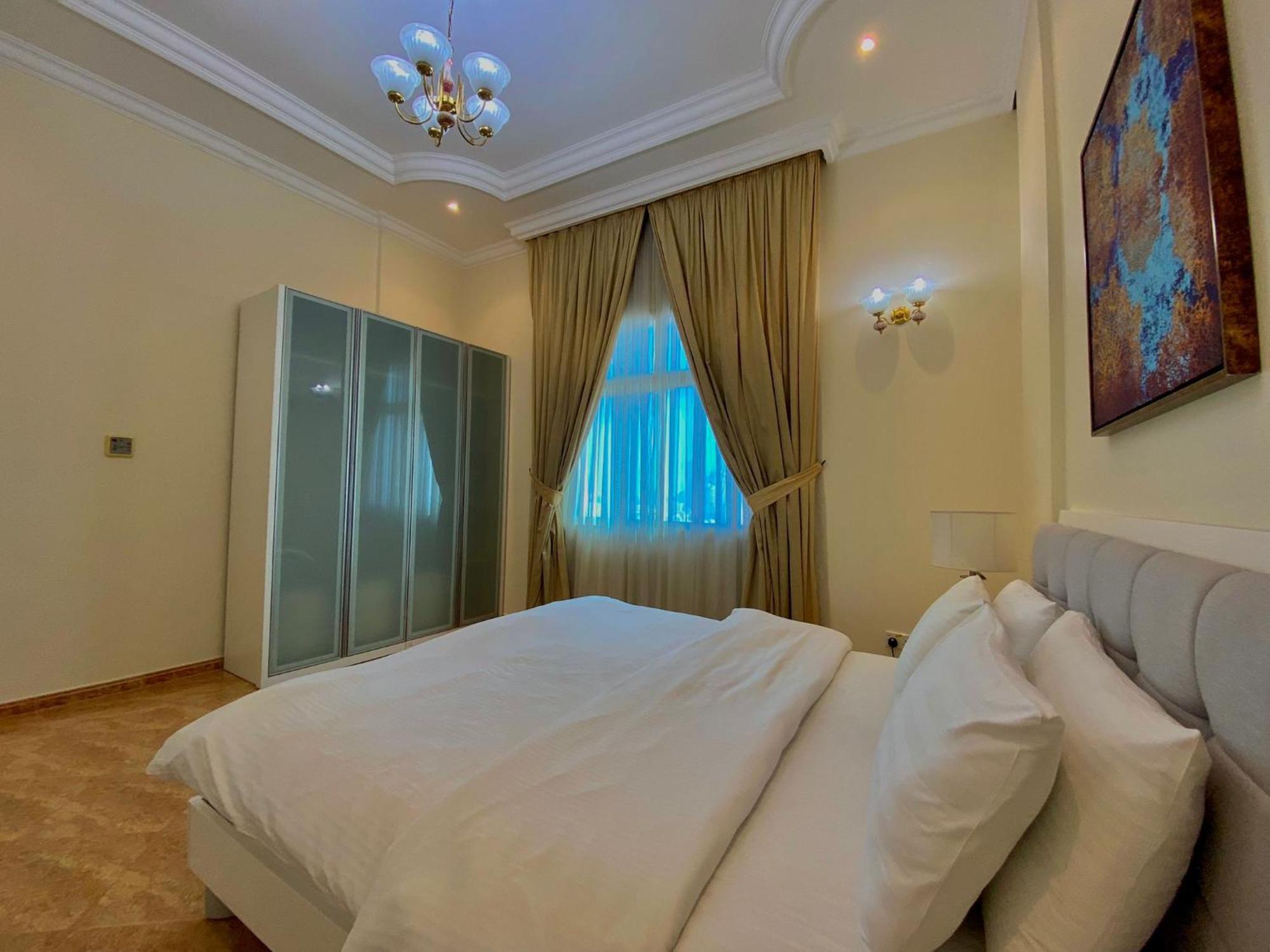 Apartamento Al Misrea Tower Manama Exterior foto